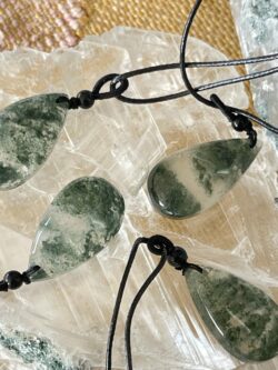 moss agate tear shaped necklace