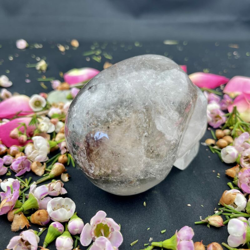 This is gorgeous garden quartz or lodolite skull of enchantment