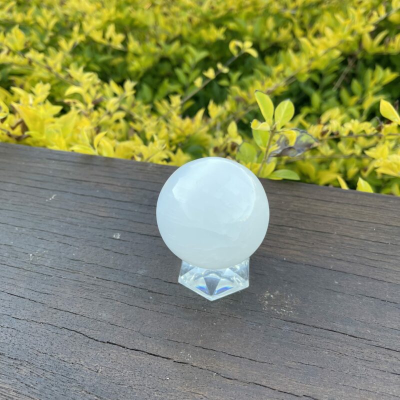 This is Selenite Clarity Sphere 59mm