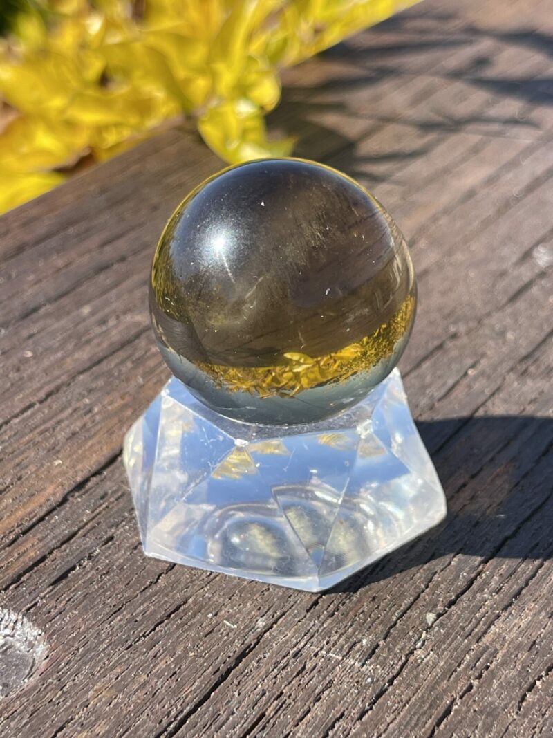 This is Soothing Small Clear Smoky Sphere