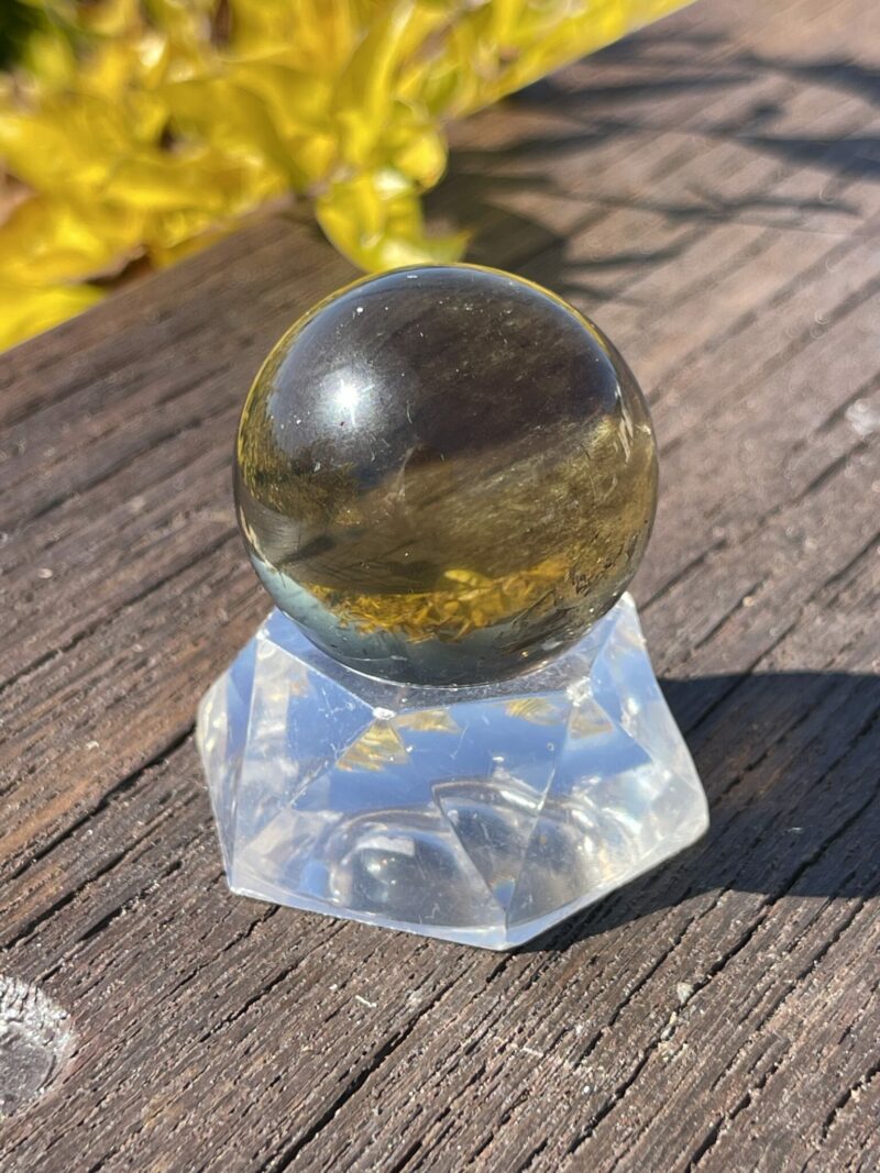 This is Soothing Small Clear Smoky Sphere