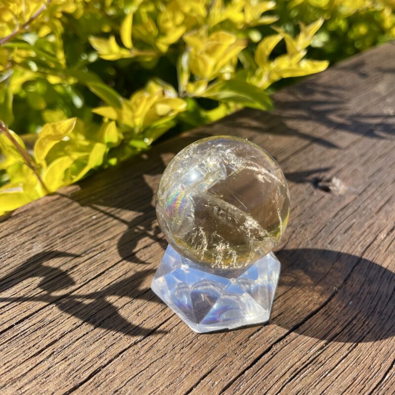 This is Clear Creative Smoky Sphere 4cm