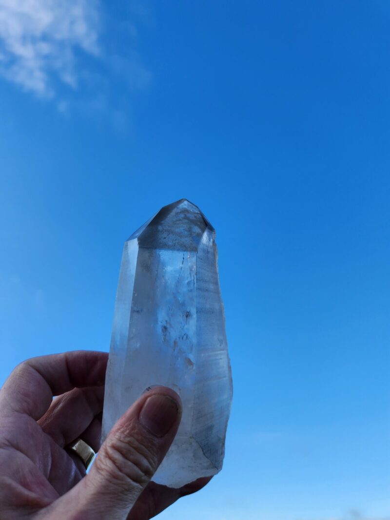 This is Ancient Self-Healing Lemurian Master Quartz – 611g