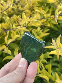 Invite Healing with Our 52g Malachite Slice