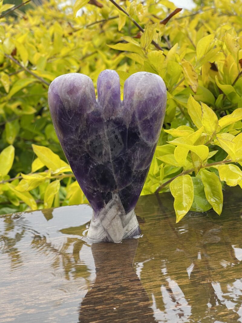 This is Majestic Chevron Amethyst Angel of Wisdom - 11.5cm