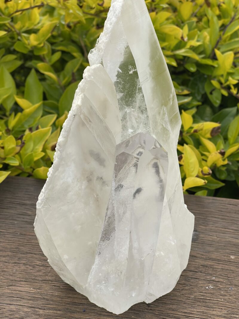 this is Amazing Clear Quartz Bridge Master – 2kg