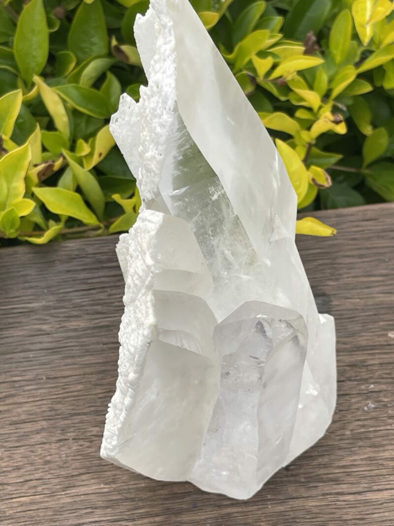 this is Amazing Clear Quartz Bridge Master – 2kg