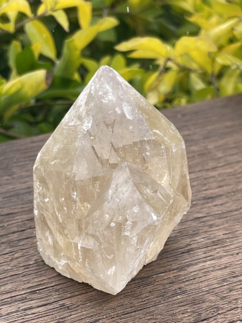 This is Stunning Clear Citrine Lightbrary – 326g