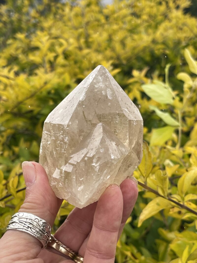 This is Stunning Clear Citrine Lightbrary – 326g