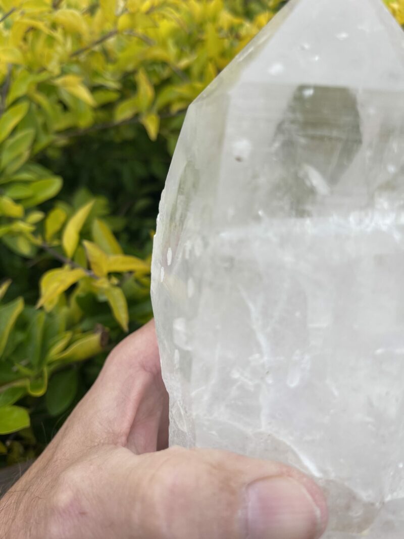 This is Twin & Tabby Clear Quartz Master Marvel – 3.18kg