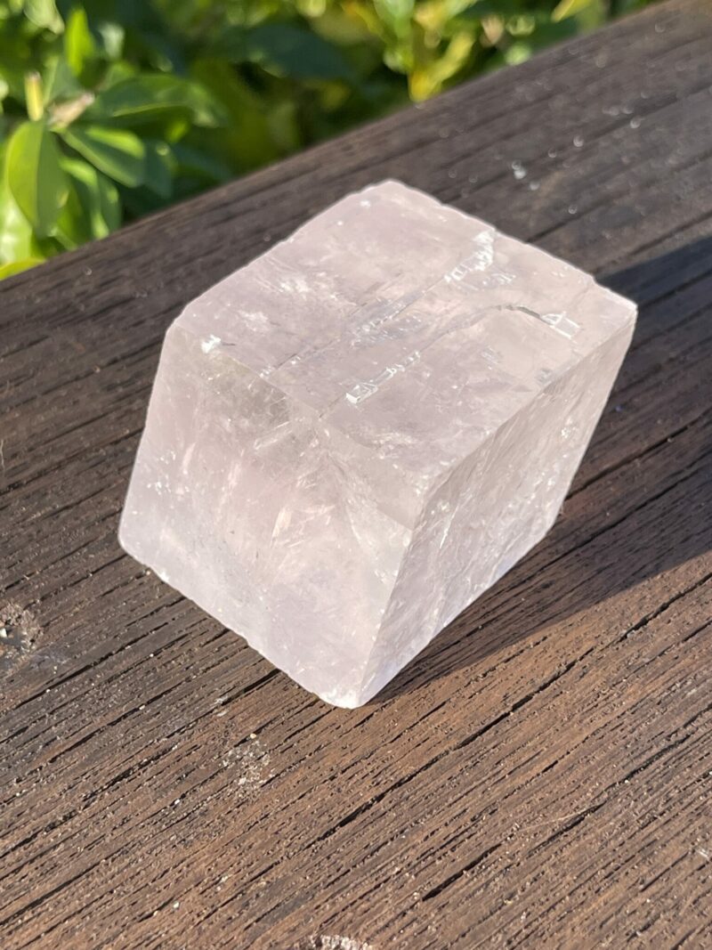 this is Soothing Pink Calcite Cube -  5x5cm 