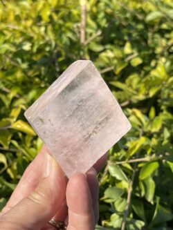 this is Soothing Pink Calcite Cube -  5x5cm 