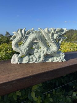 this is Majestic Jade Chinese Dragon Carving (3.12kg)