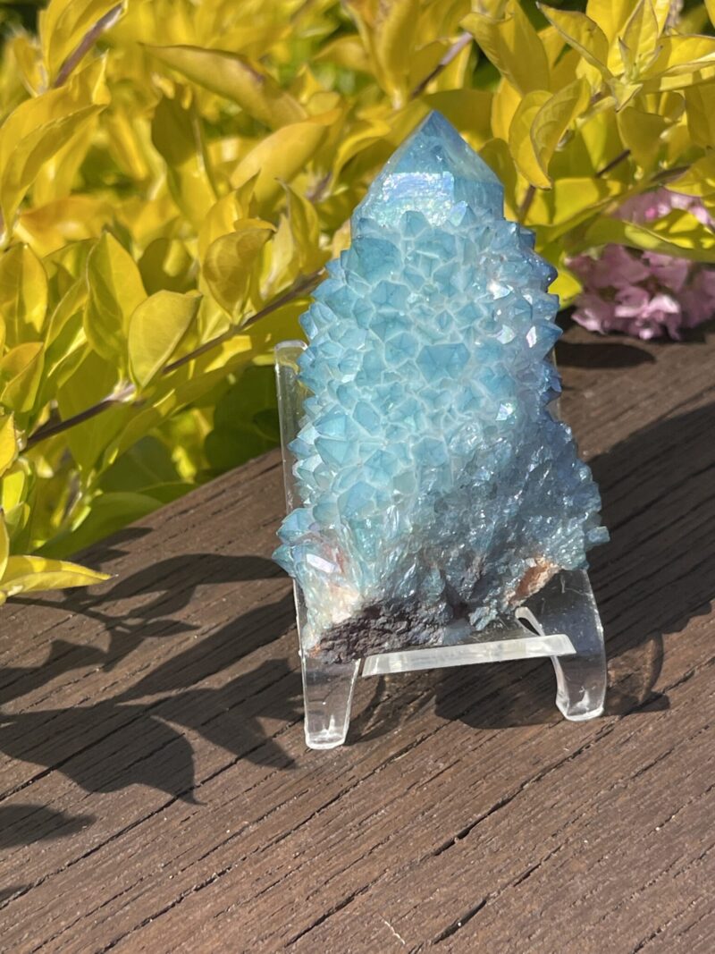 This is Calming Aqua Aura Spirit Quartz Energy Generator