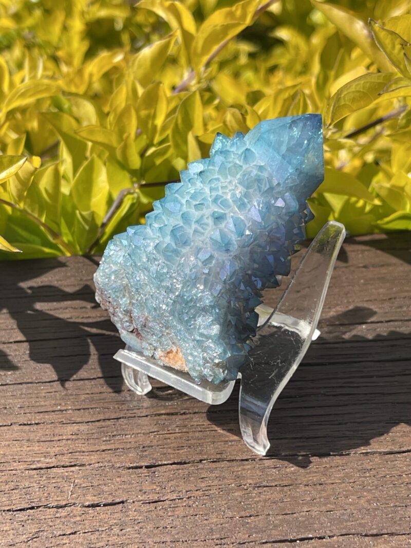 This is Calming Aqua Aura Spirit Quartz Energy Generator