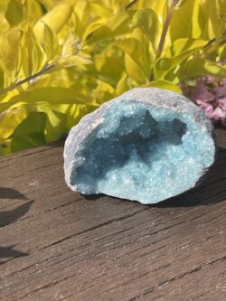 This is Transformative Aqua Aura Geode of Divine Energy