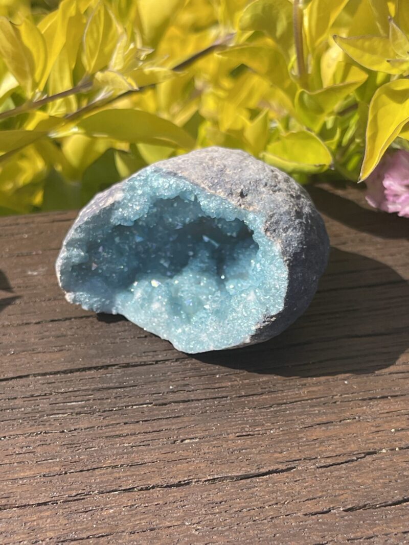 This is Transformative Aqua Aura Geode of Divine Energy