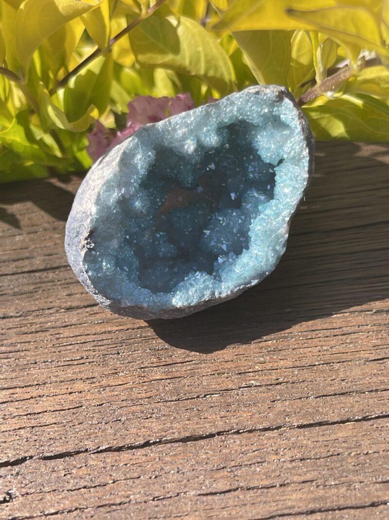 This is Transformative Aqua Aura Geode of Divine Energy