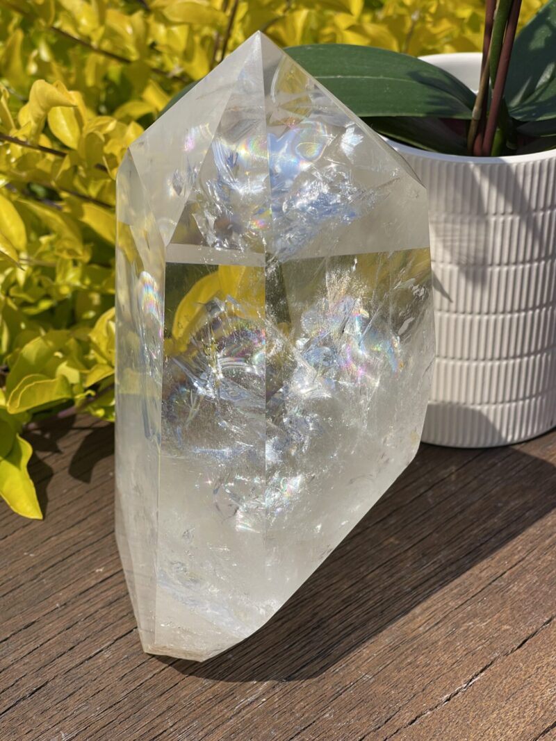 This is AAA Grade Isis Master Clear Quartz Generator – Divine Feminine Power and Healing