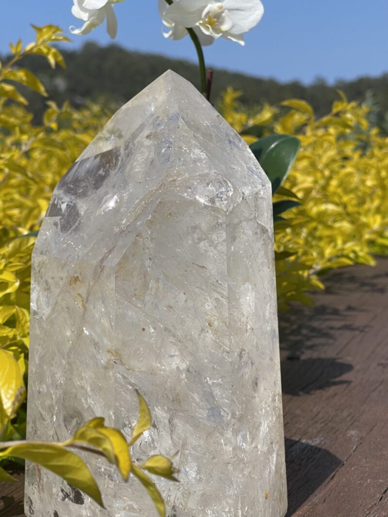 this is Clear Quartz Channeling Generator – Gateway to Infinite Possibilities (3.85kg) f