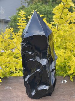 This is Raw Black Obsidian Generator with Polished Top 5.6kg – Grounding and Protection a