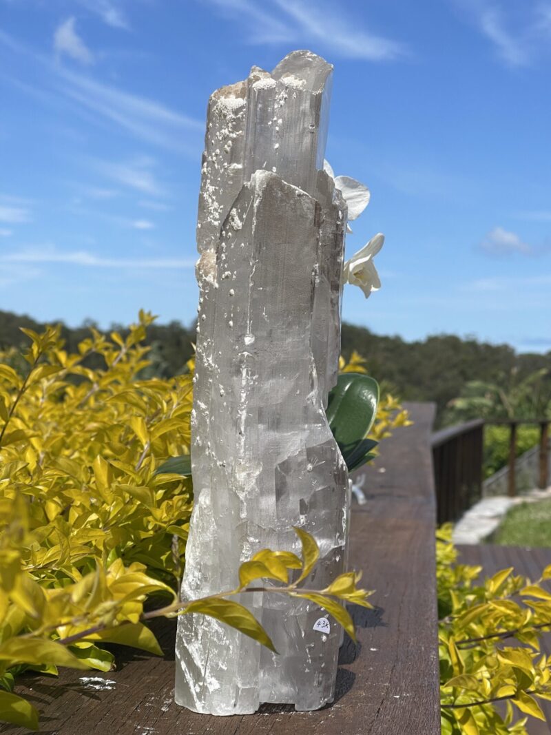 This is uniquea and Rare Raw Selenite Tower Specimen with Keys from Naica Mine (1.27kg)