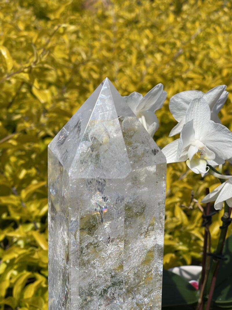 this is unique and Water Clear AAA Rare Clear Rainbow Quartz Generator 2.63kg