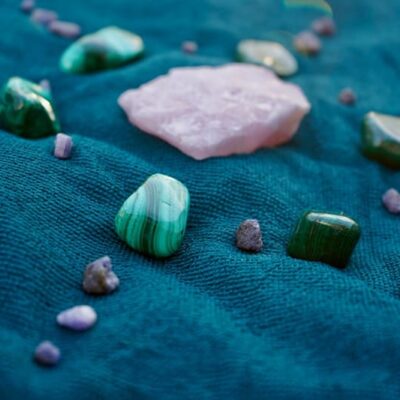 Crystal Jewelry Gift Guide: Elevate Your Holiday Giving with Spiritual Energy