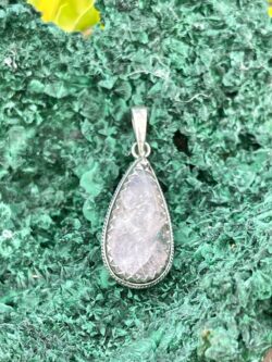 This is Stunning Heavenly Morganite Teardrop Pendant