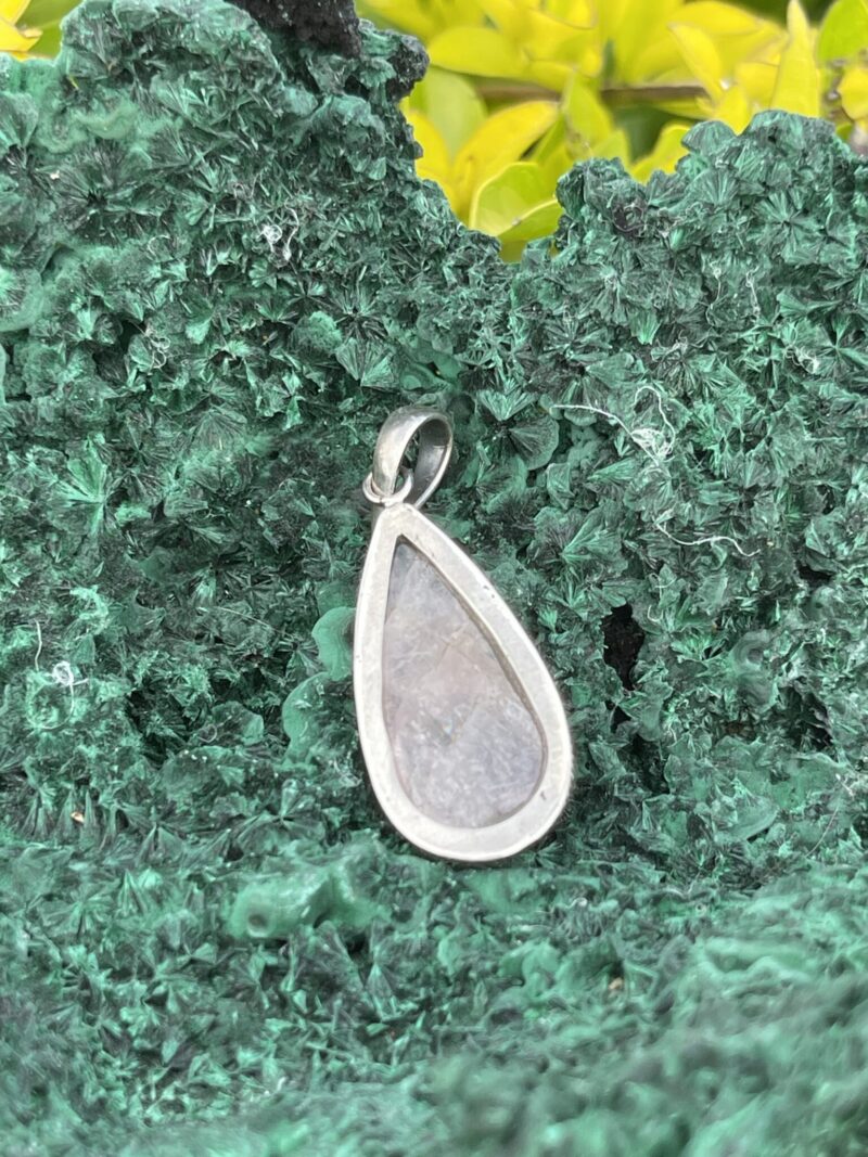 This is Stunning Heavenly Morganite Teardrop Pendant