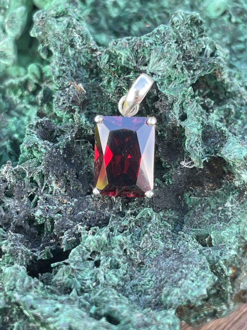 This is Fiery Garnet Silver Pendant of Love