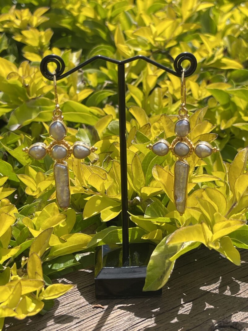 Thee are gorgeous Gold-Plated Rosary Cross Pearl Earrings