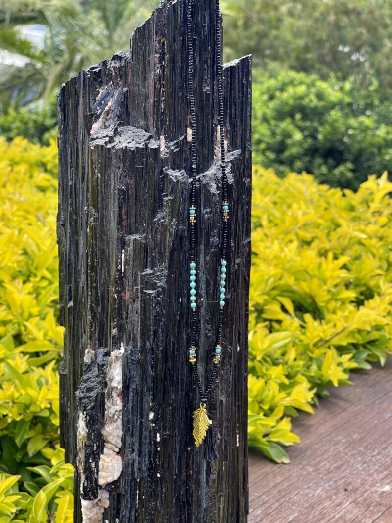 This is Feather Black and Turquoise Beads Necklace