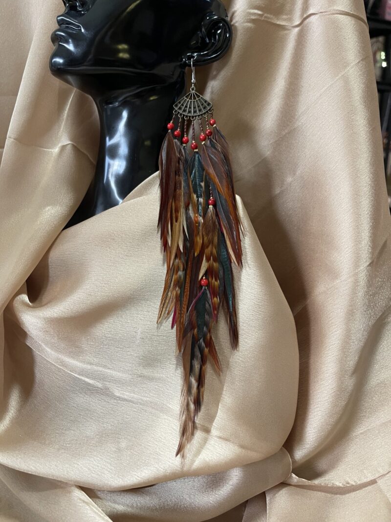 These are Oriental Fan with Coral Beads Feather Earrings