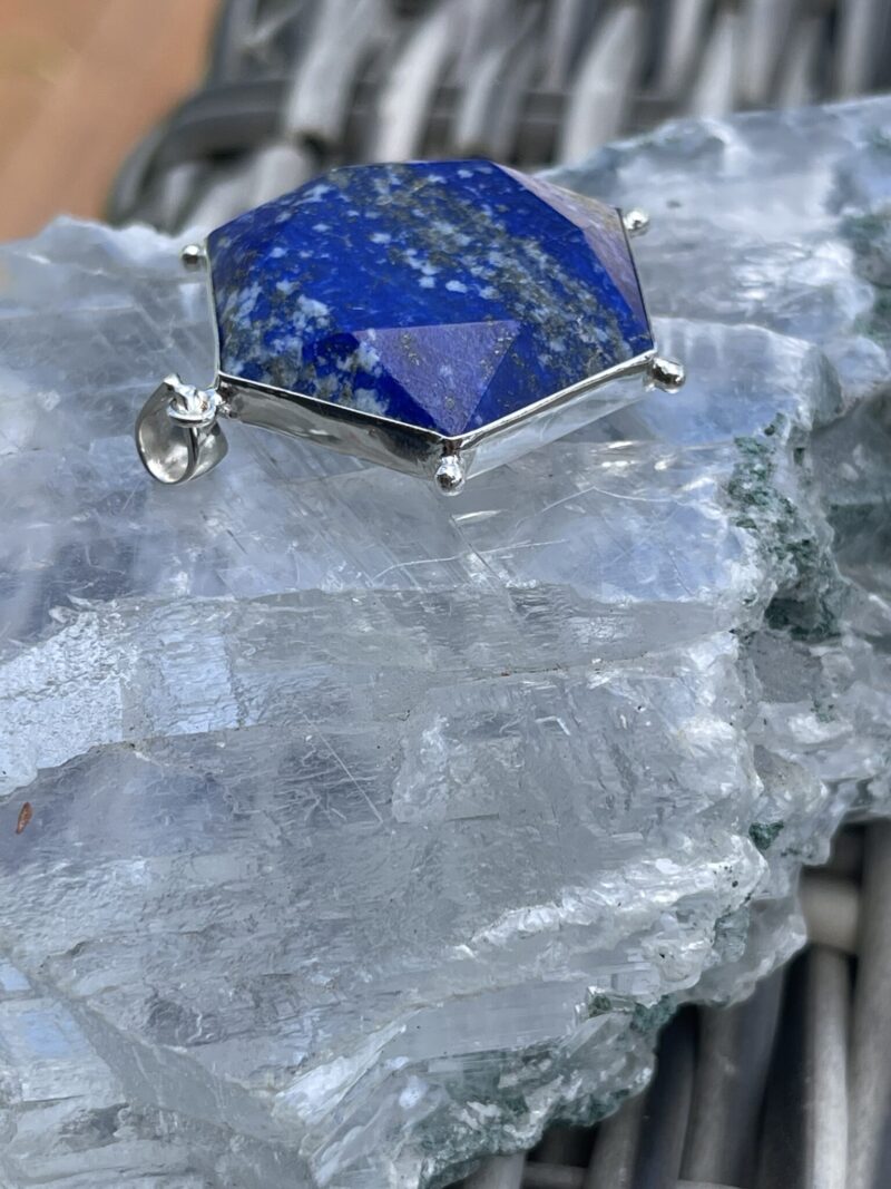 This is Lapis Lazuli Merkabah Star of David Silver Pendant