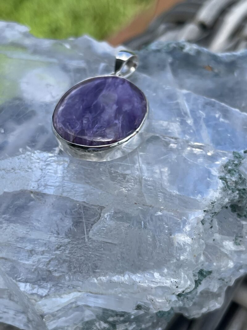 this is Round Charoite Pendant in Silver