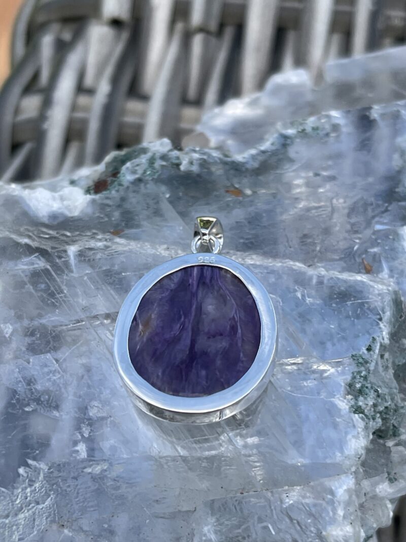 this is Round Charoite Pendant in Silver