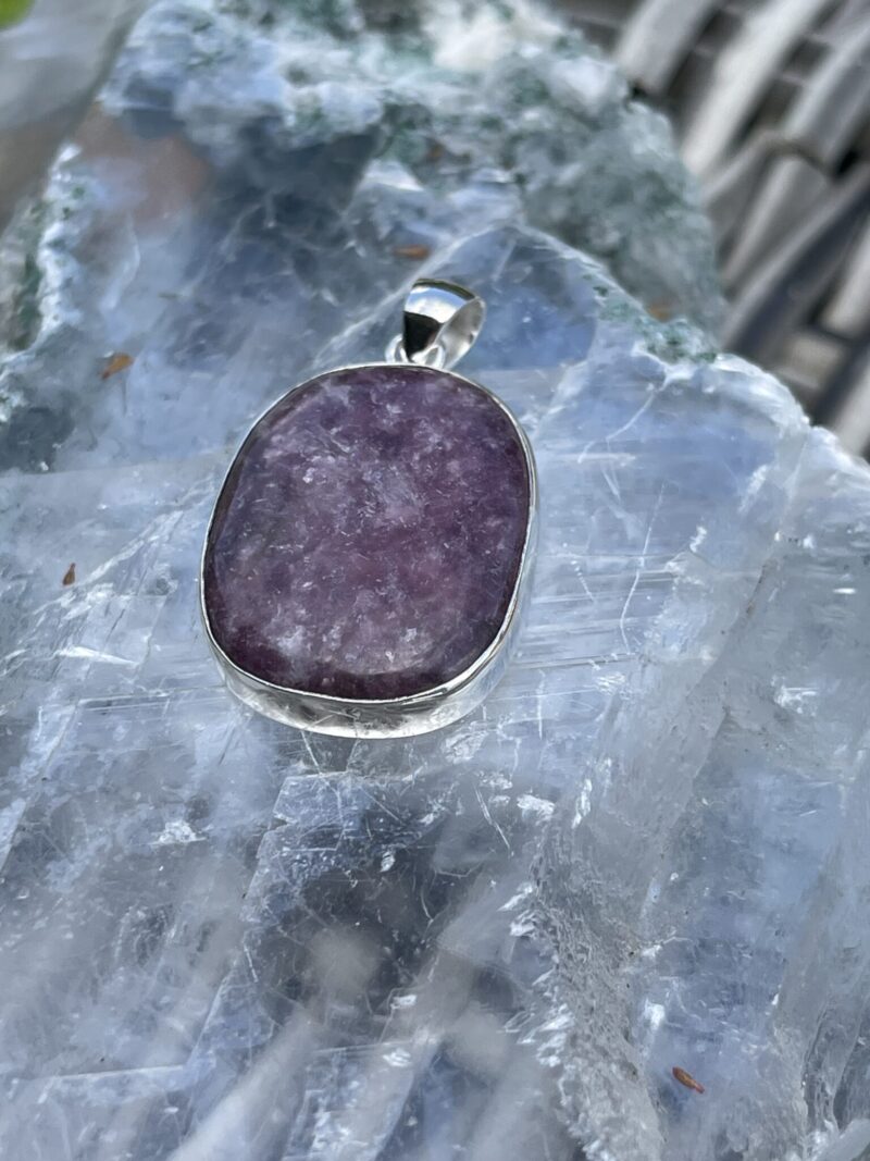 This is Round Lepidolite Pendant in Silver