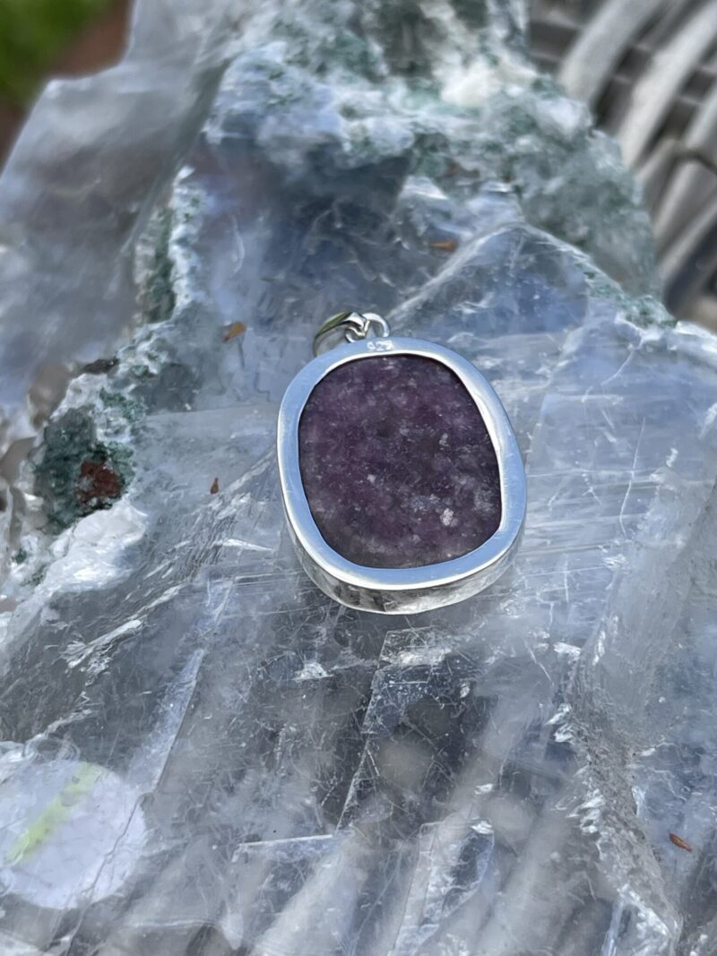 This is Round Lepidolite Pendant in Silver