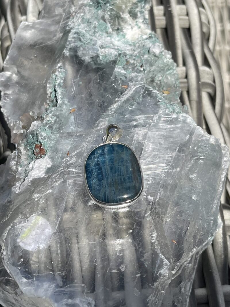 This is Round Blue Kyanite Pendant in Silver