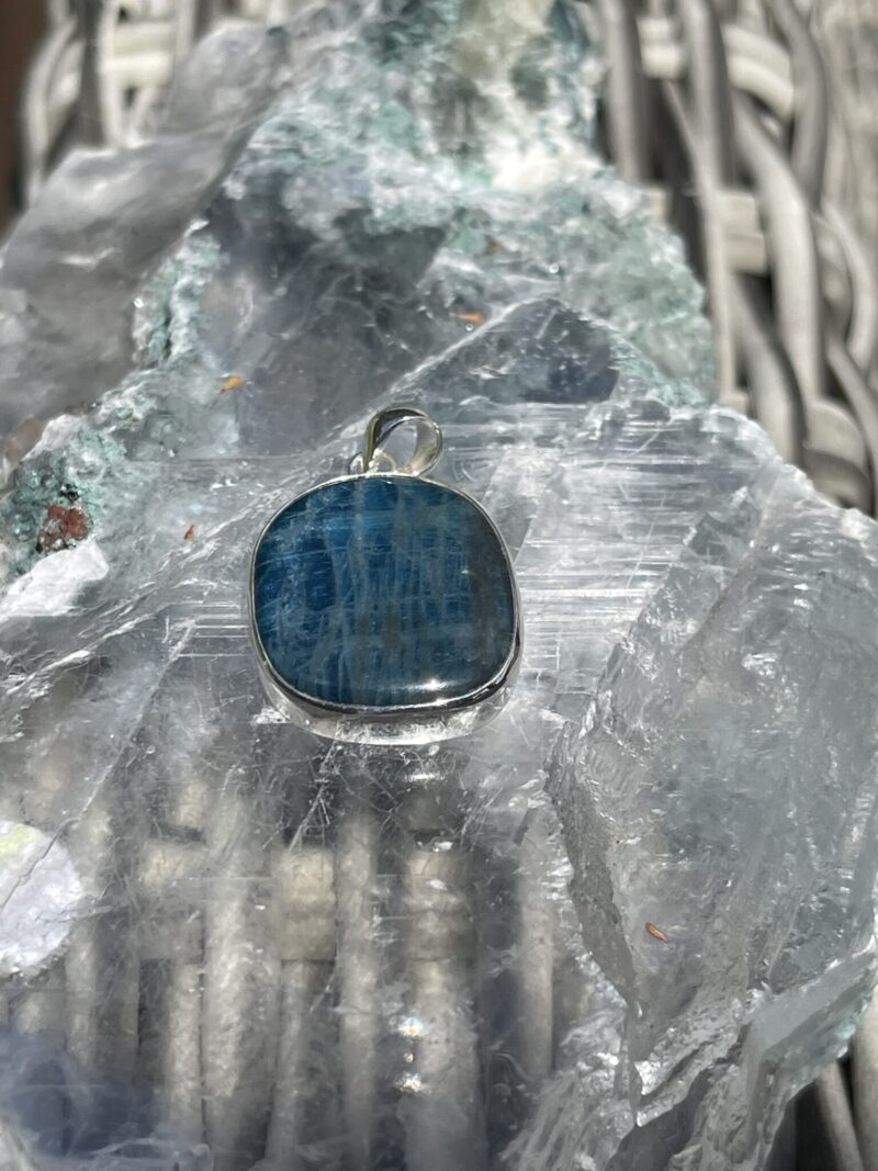 This is Round Blue Kyanite Pendant in Silver