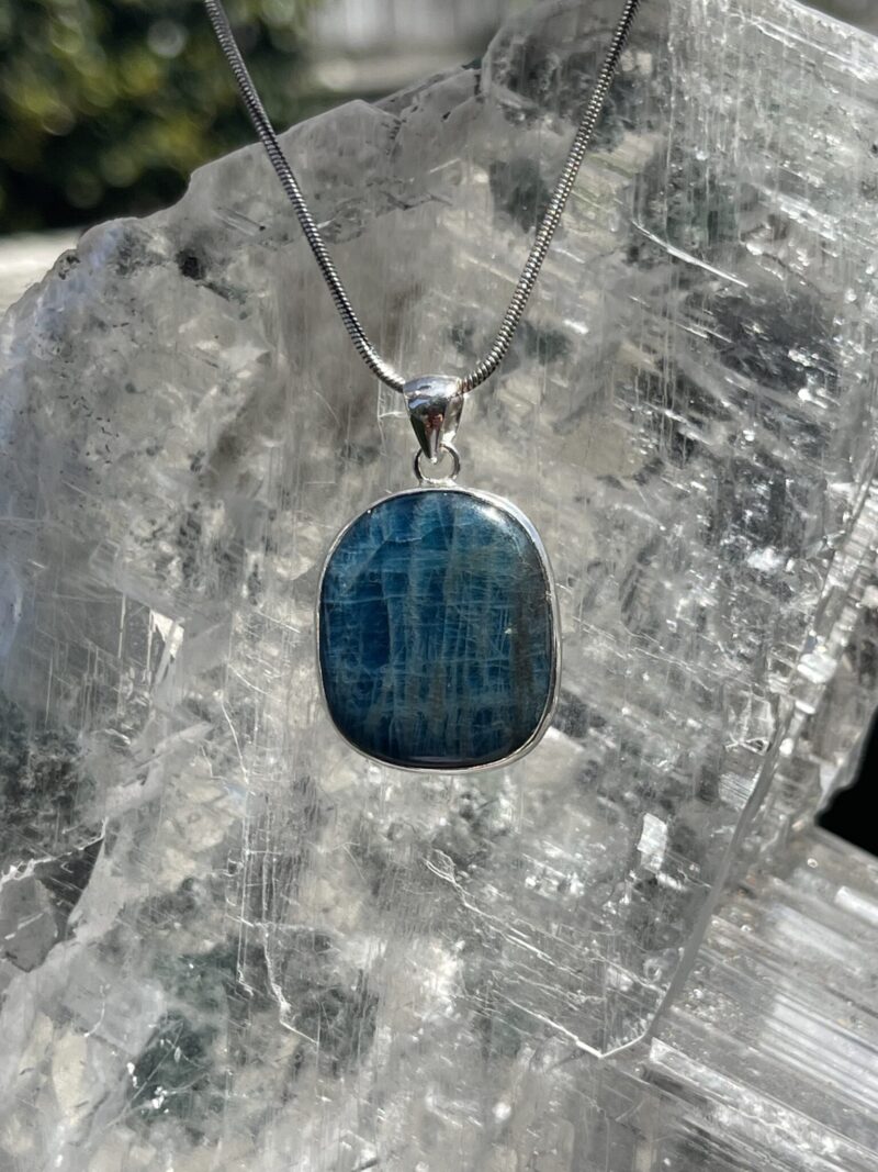 This is Round Blue Kyanite Pendant in Silver