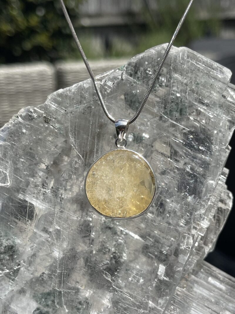 Citrine Round Pendant in Silver