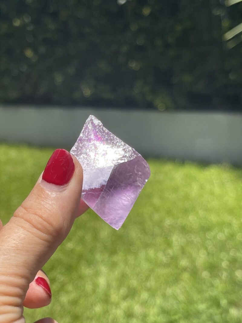 Purple Fluorite Octahedron – A Gem of Focus and Spiritual Clarity