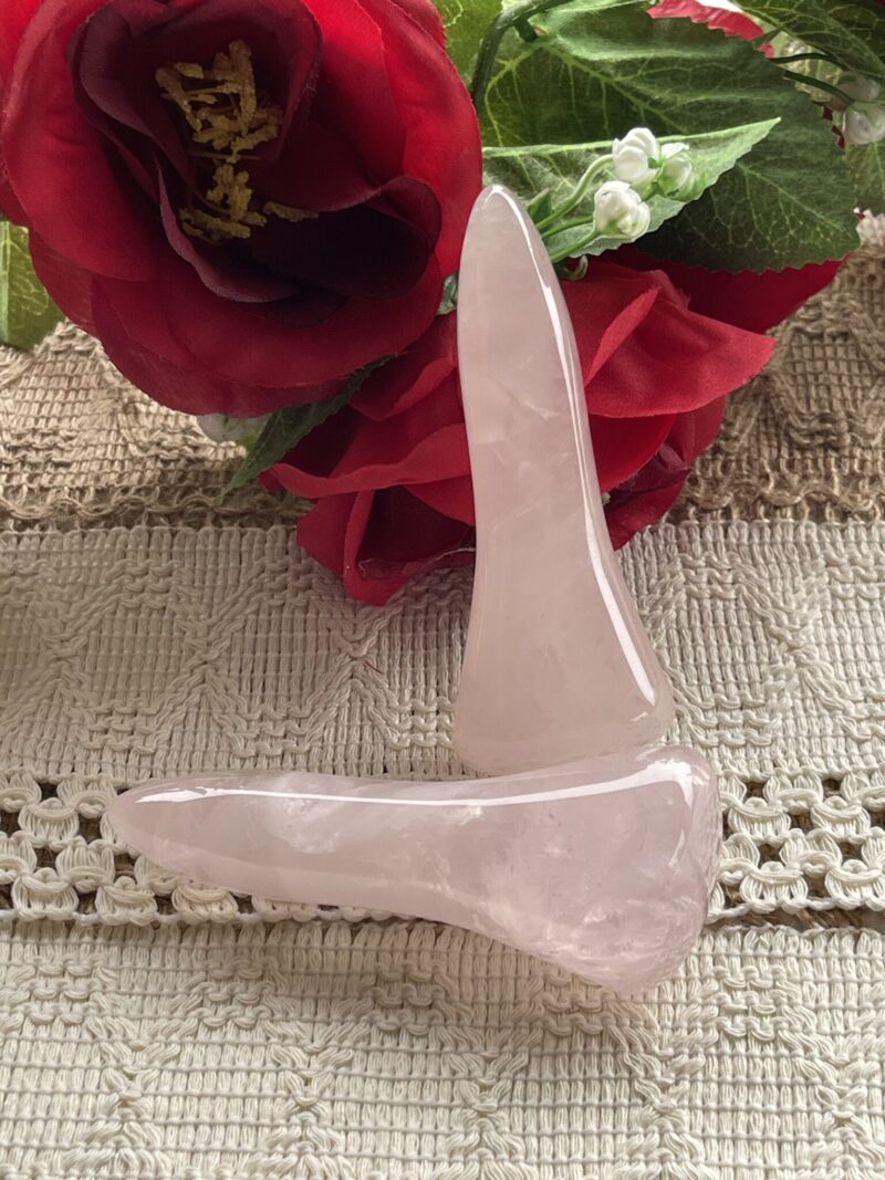 Nurture Body and Soul: Rose Quartz Massage Wand (10cm)