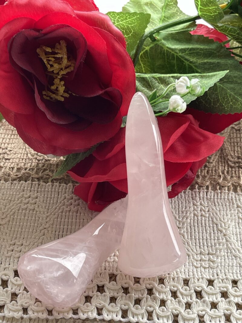 Nurture Body and Soul: Rose Quartz Massage Wand (10cm)