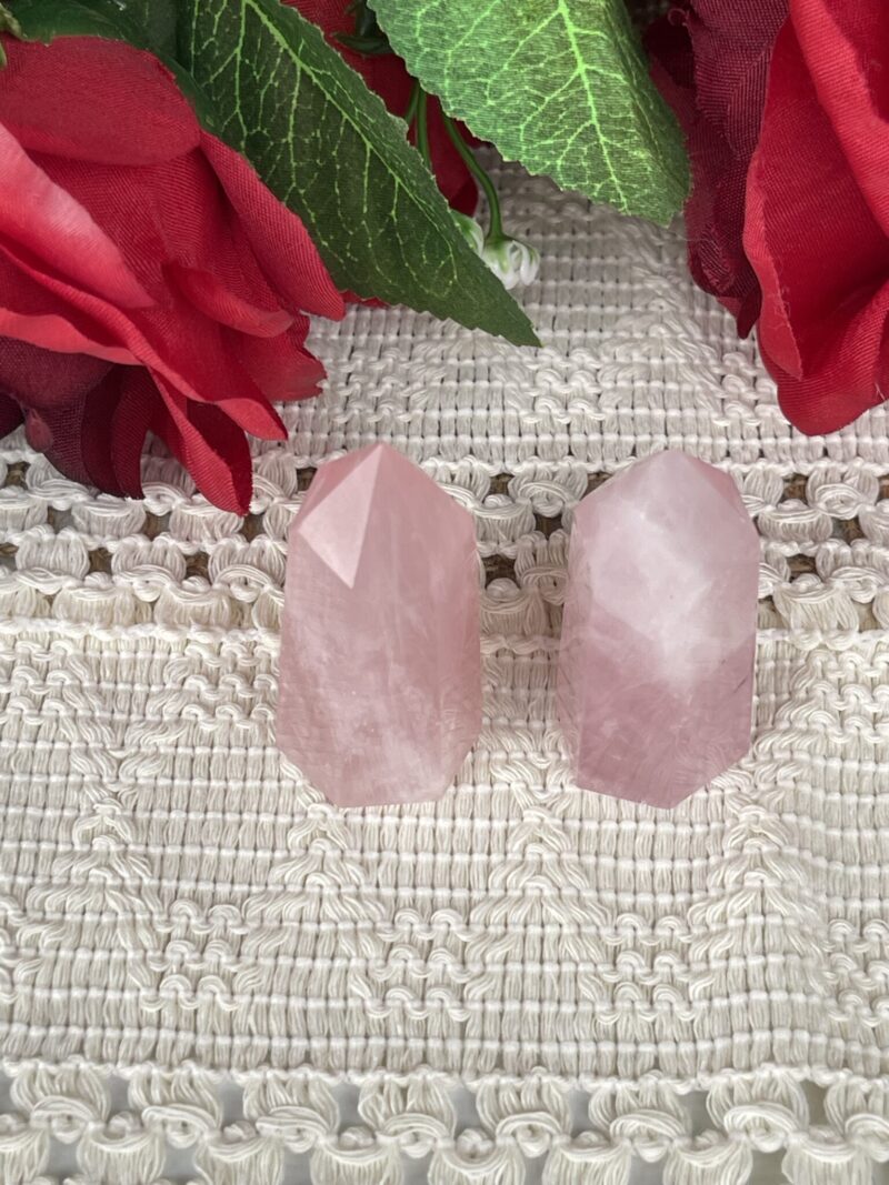 Elevate Love’s Energy: Rose Quartz Generator Tower 5cm