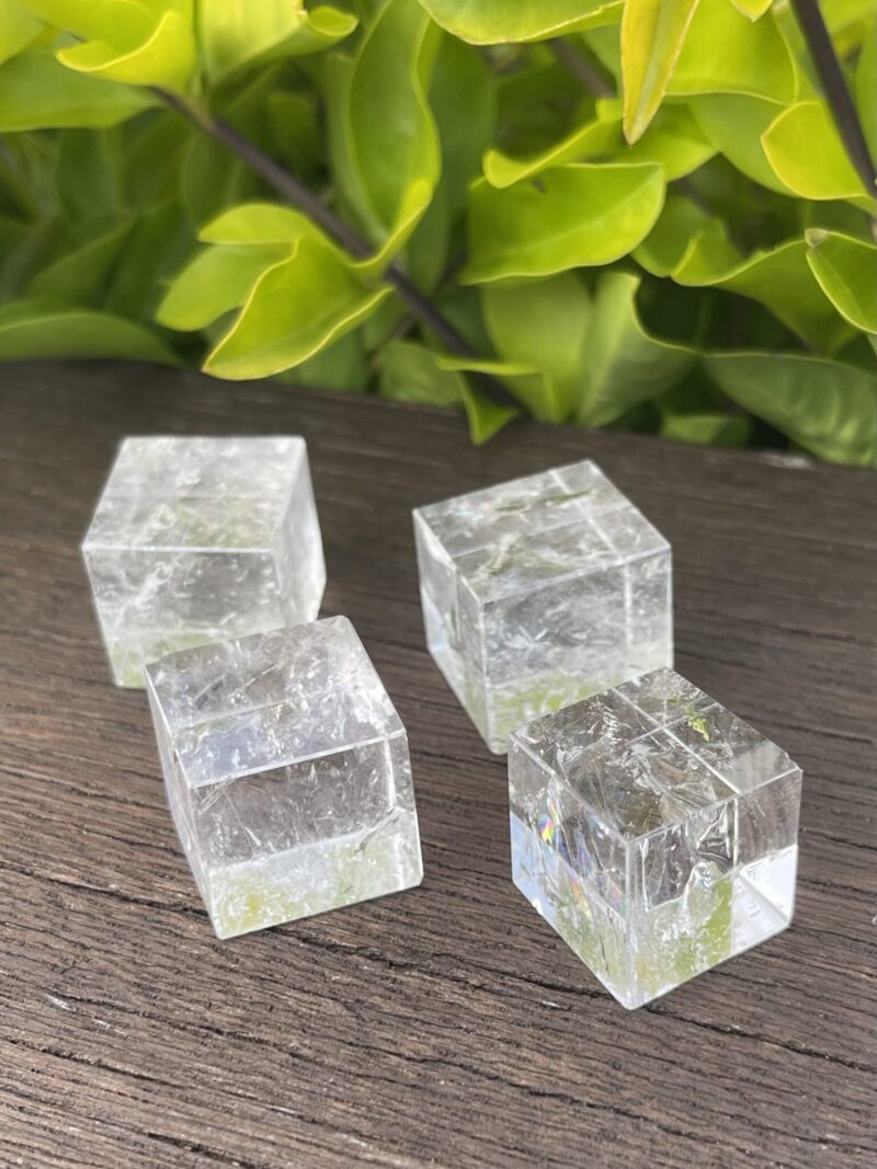 Perfect 2cm Clear Quartz Cube: Amplify Energy with Precision and Clarity