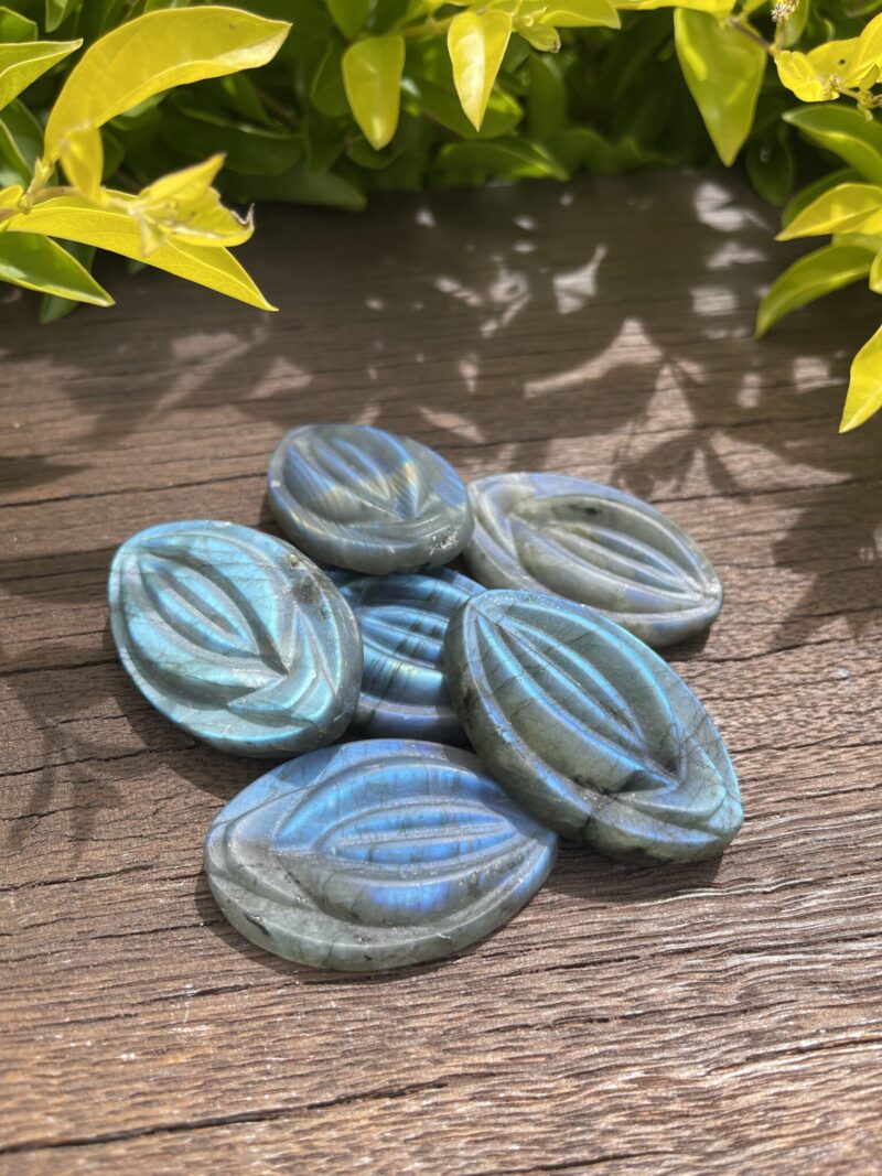 Labradorite Oval Yoni Carving – Awaken Your Inner Magic